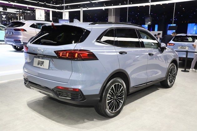 首款搭载长城柠檬混动1.5T DHT架构 ，WEY拿铁或将于10月上市