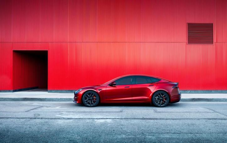 特斯拉Model 3 焕新版25.99万元开启预售：设计、座舱、智能全