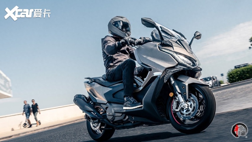 新车|8.98万元进阶版刹车aibs tcs:全新光阳ak550