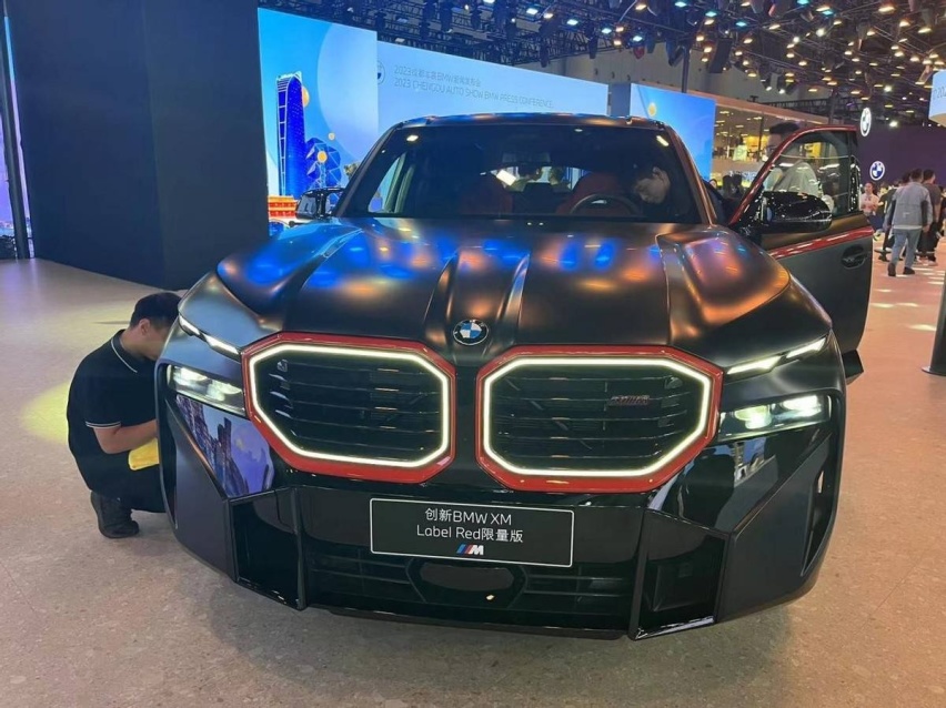 30万的 iX1、近190万的i7等新车领衔，宝马最强电动车阵容绝了！