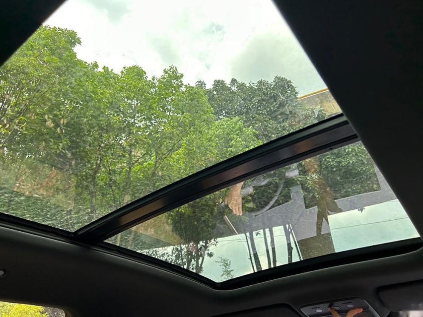 10万级家用大空间SUV 到店体验五菱星光S