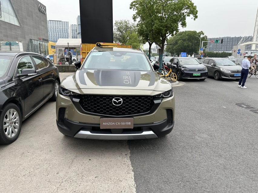 实拍马自达CX-50行也：“降价增配”，新增2.5升畅行版如何？