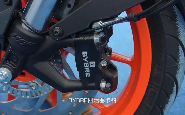 试驾KTM 250 Duke：骑最猛的入门街车，烤夏天最热的火