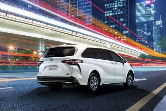 赛那5月上险量超别克GL8！果然国人更爱丰田，赛那越骂越爱