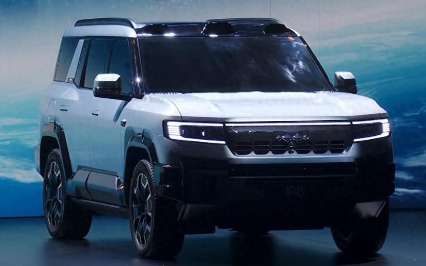 豹3/豹8/豹9齐亮相 方程豹三款新车发布 大型SUV/跑车全都有