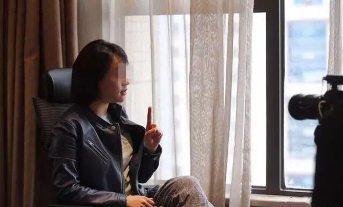  前有坐机盖后有扔煤罐 “过激维权”究竟伤害了谁？