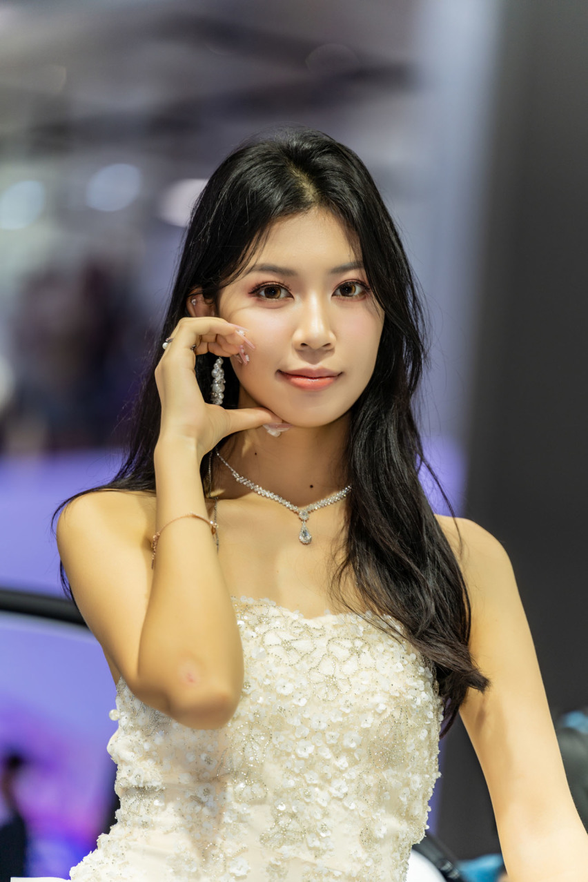 2024广州车展小姐姐大合集！是真男人就坚持到最后一张！
