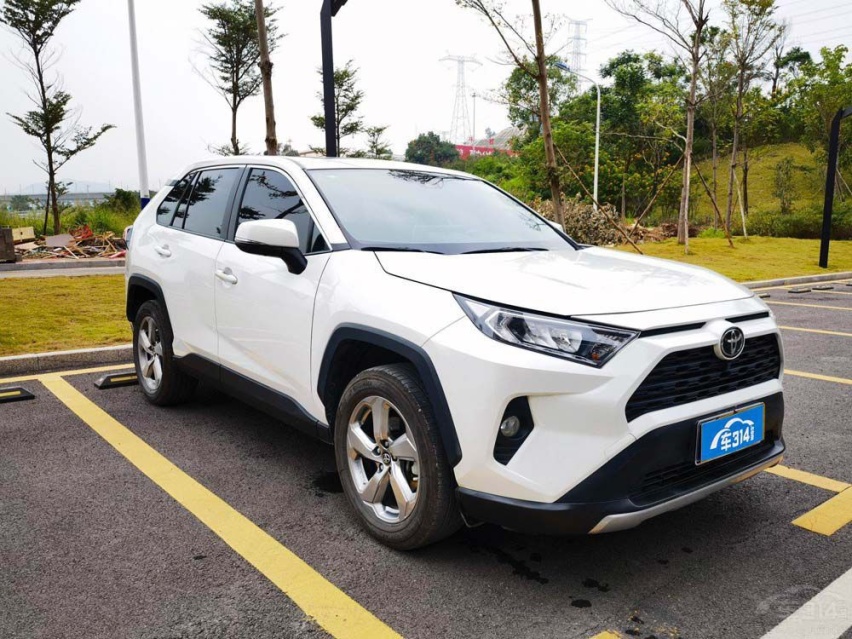 领睿和RAV4怎么选  没有对比就没有伤害