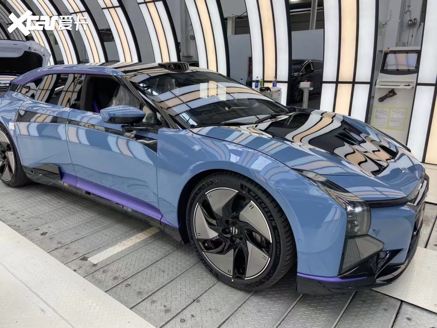 高合hiphiz量产版下线外观科幻感十足