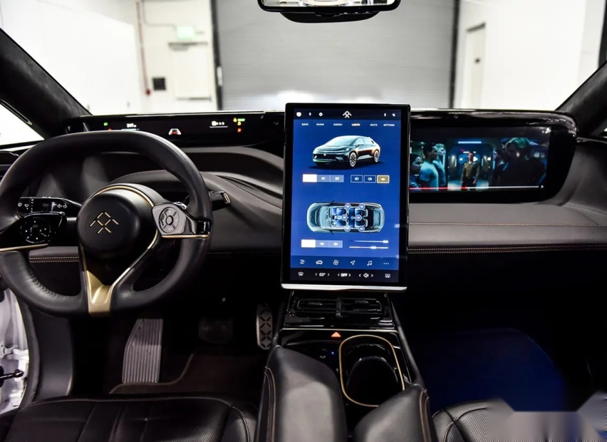 六年前的设计还能打吗？1050马力+700km续航，FF 91首辆量产