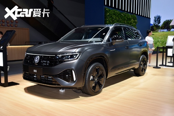 一汽大众探岳是一款中型suv,此前的指导价为20.