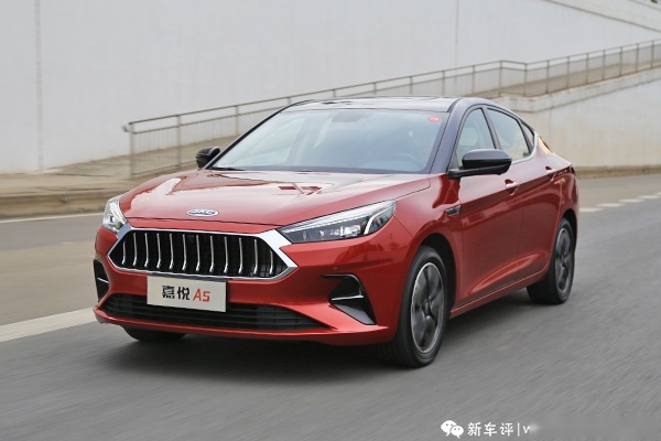 江淮嘉悦A5首试：和大众共线生产，产品力有多大提升？