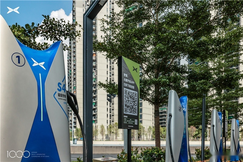 先淘汰燃油车，再淘汰混动车！小鹏S4超快充桩能否带动市场变革？