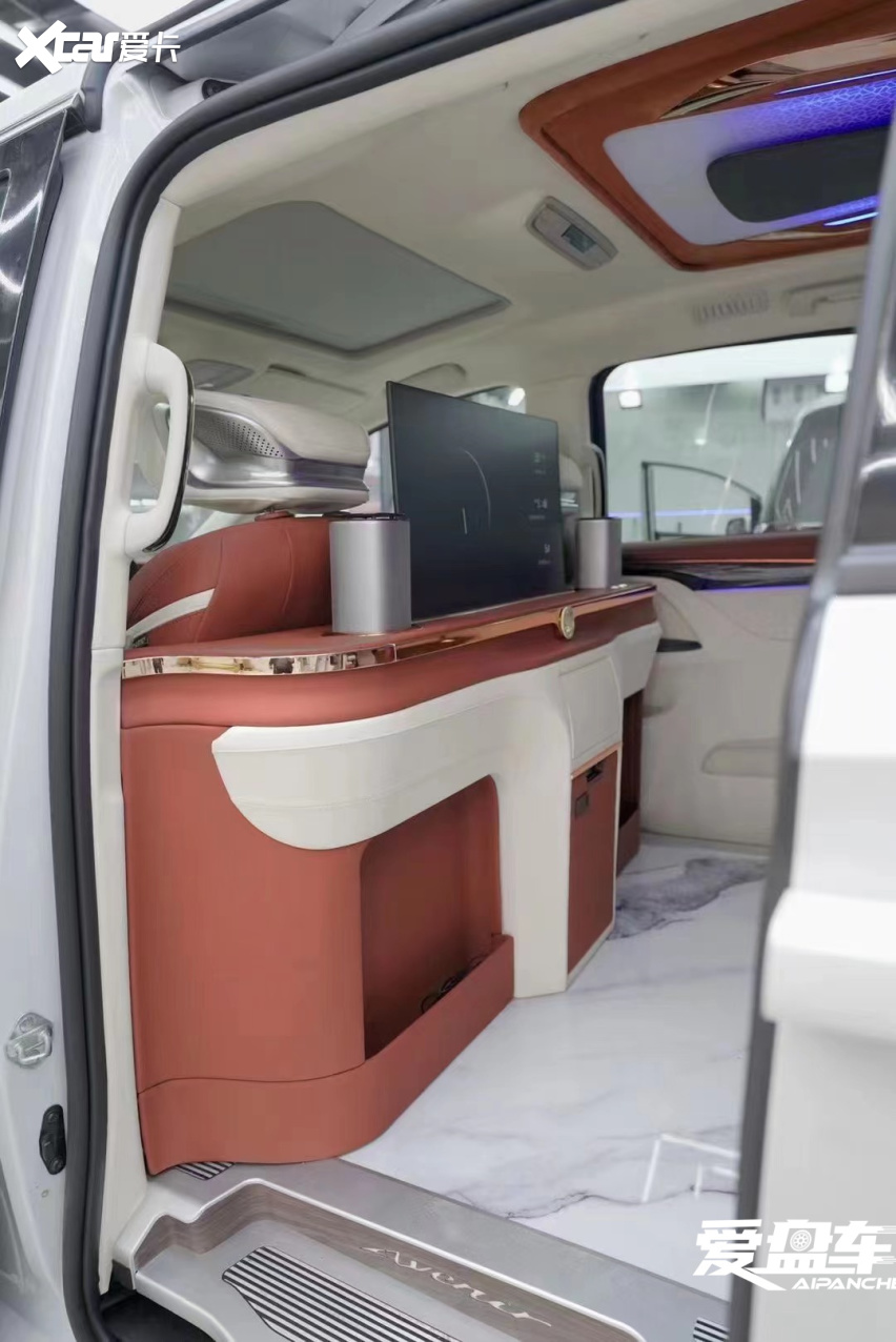 爱盘车打造别克gl8es陆尊4座隔断版本图片案例一览,太壮观了