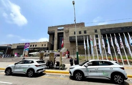 焦点时刻：元PLUS成APEC官方用车，比亚迪“把绿色梦想带向全球”
