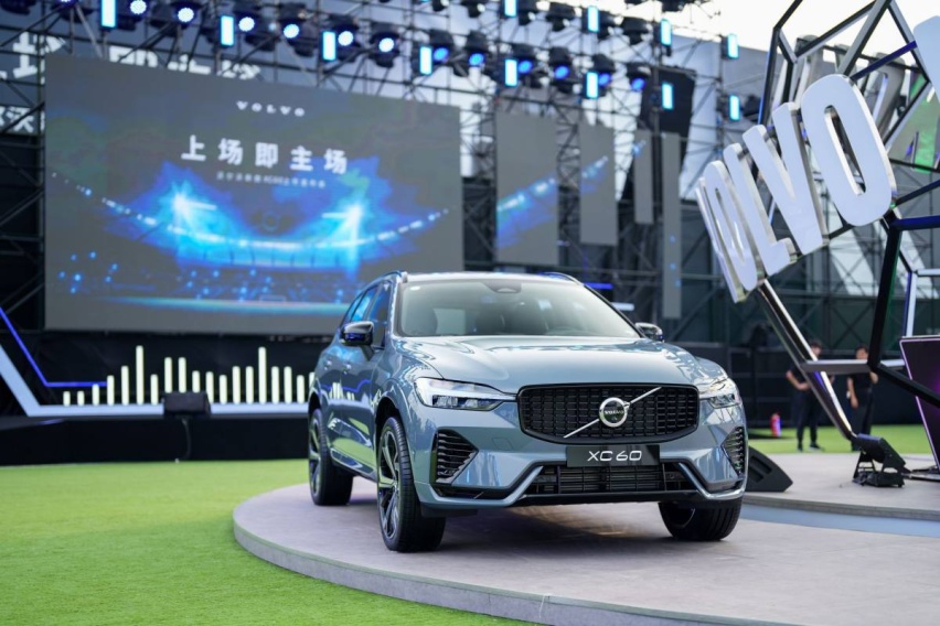 沃尔沃新款XC60正式上市 除了全系搭载48V轻混还有啥？