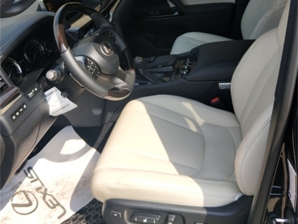 2019款雷克萨斯LX570