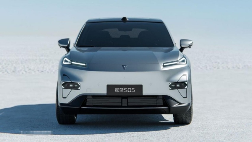 远超15万价值的SUV深蓝S05，除了自带相机，还有哪些卖点？