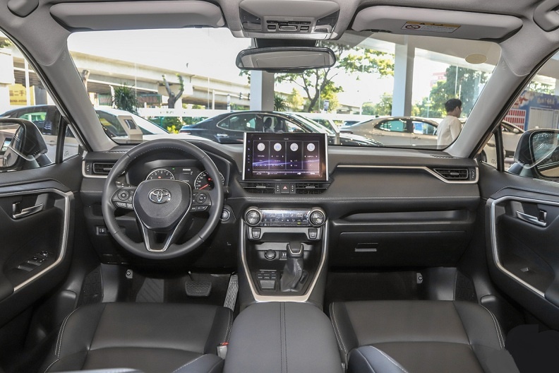 丰田威兰达：仅17.18万起售，低油耗的日系SUV，你看咋样？