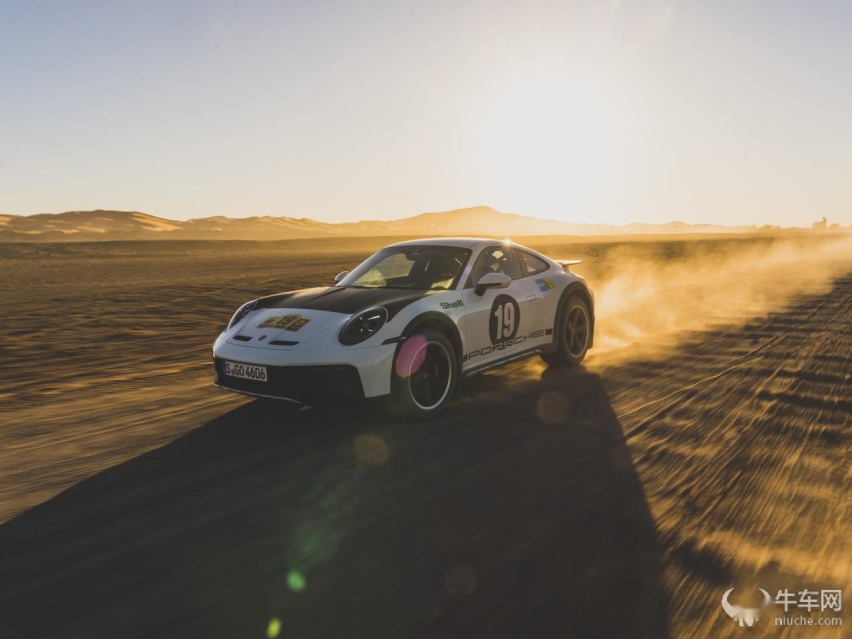 实拍：能越野的双门跑车，保时捷911 Dakar中国首发