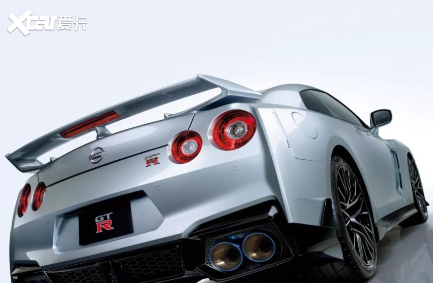 2025款日产gt-r亮相!