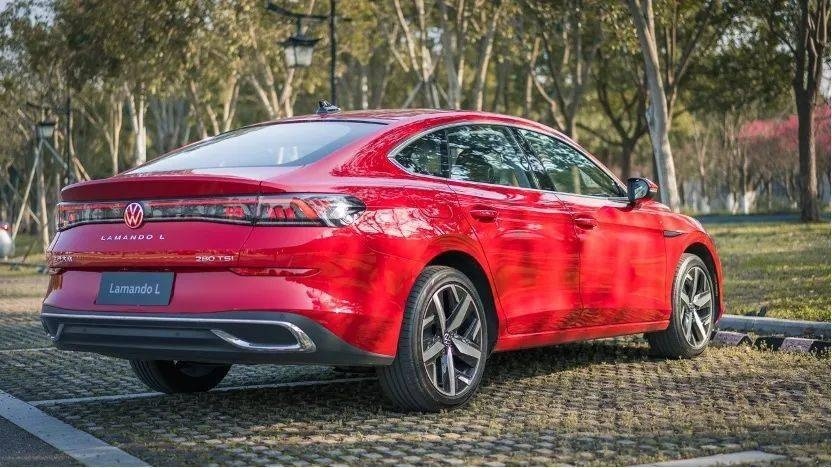 15万级轿跑谁才是“真卷王”？MG7实名PK凌渡L！