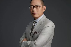 十六载耕耘落幕，袁小林平稳交棒，段建军领航沃尔沃启新程