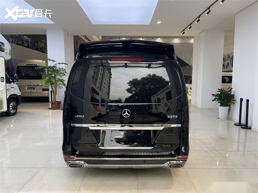 奔驰威霆高顶商务车现车，现车实拍解读