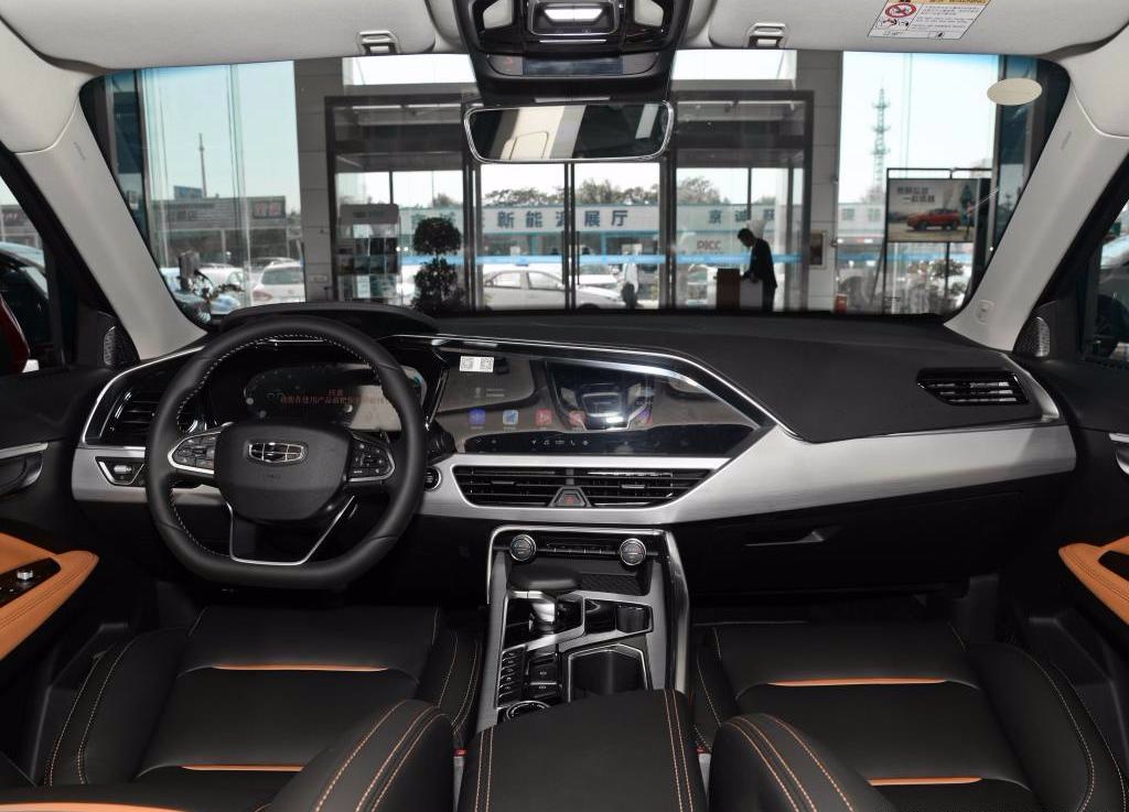 15万买紧凑型运动SUV，名爵HS和吉利星越怎么选？