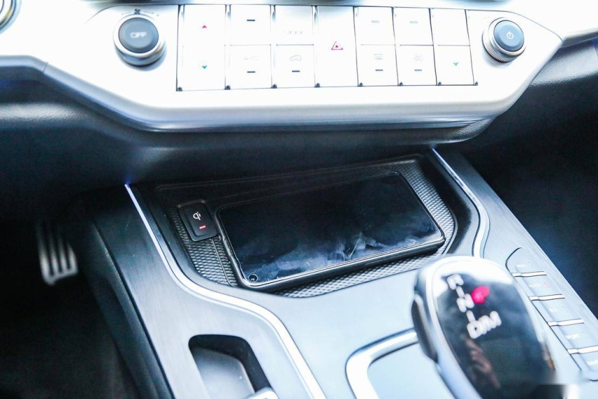 自主豪华旗舰注入更多动力 试驾WEY VV7 GT PHEV