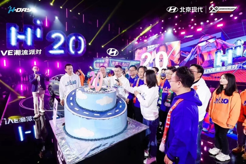 智电、年轻化厚积薄发，20岁的北京现代再次起飞