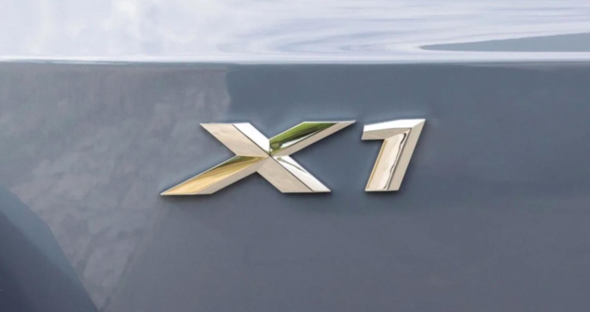 海外实拍新宝马X1，颜值动感+双联屏，国内或年内亮相？