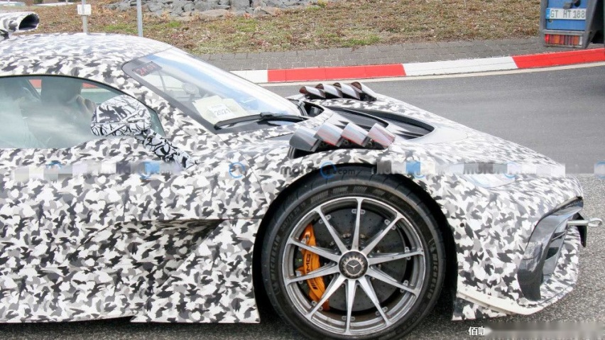 mercedes-amg-one-spy-photos-vents-side.jpg