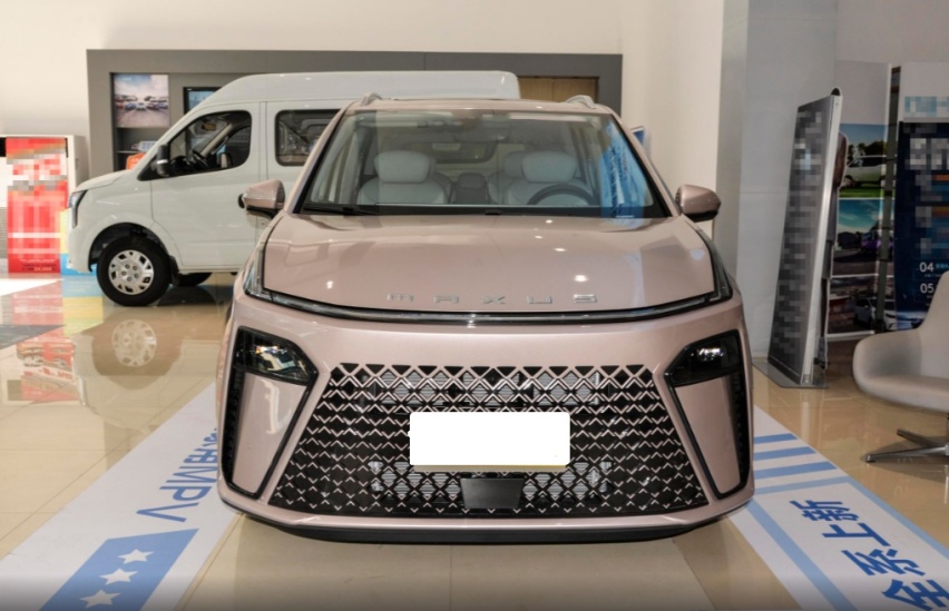 看起来像新能源，其实是燃油车，上汽大通MAXUS G70反其道而行之