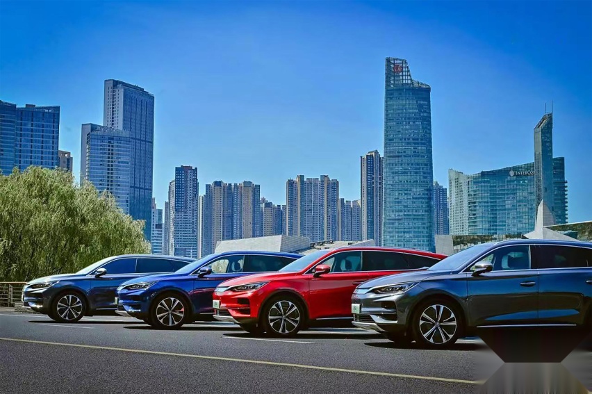 2022款唐EV VS 小鹏G9，谁才是国产电动车“天花板”
