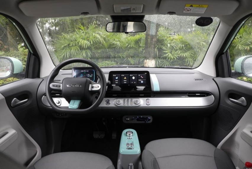 预算5万买微型纯电车 吉利熊猫mini和长安Lumin谁是最优选？
