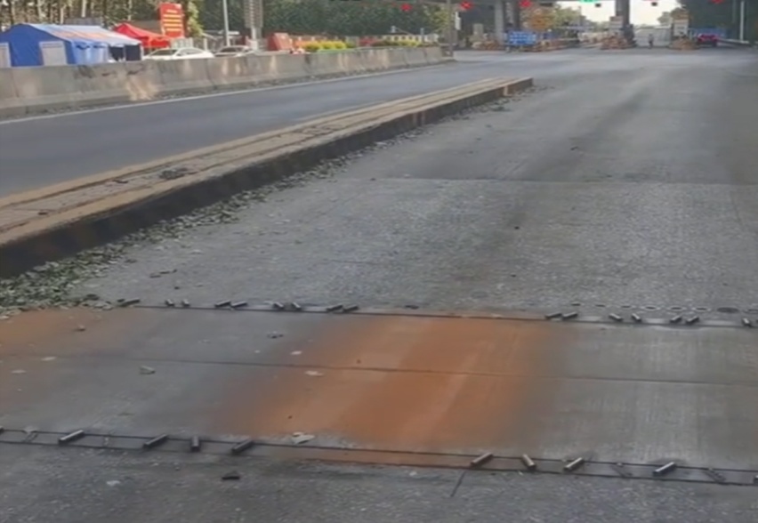 大货车“跳磅”、“拖磅”是什么原理，真能减轻重量吗？