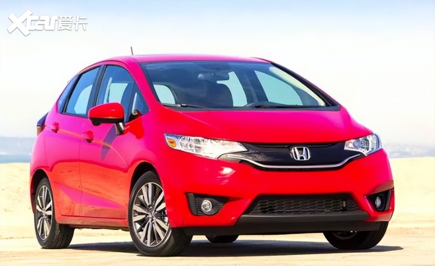 50万以内最好燃油车“焕新”，曾月销0台被讽车圈“诺基亚”！