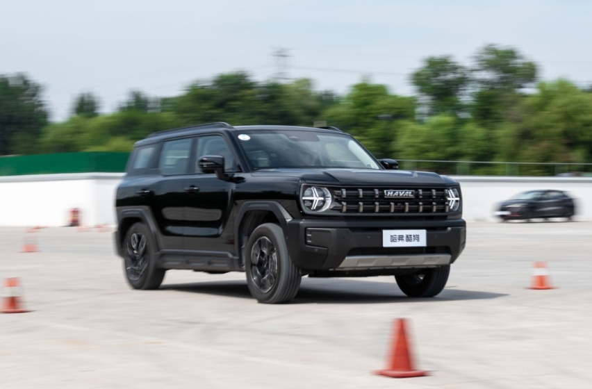 两款15万级热门SUV 哈弗酷狗和长安UNI-T对比