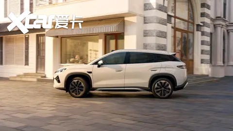 王朝宋系混动车型上新!比亚迪宋Ultra DM-i上市售12.99万元