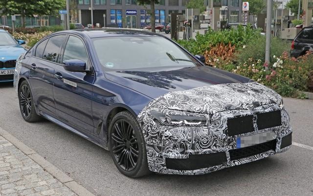 中期改款BMW 5系曝光，等等！这是545e？