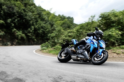 铃木GSX-S1000改款预告发布当家街车翅膀上身