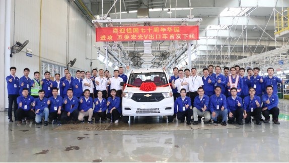 2200万辆整车下线，正式发布“全球银标”，五菱要大爆发！