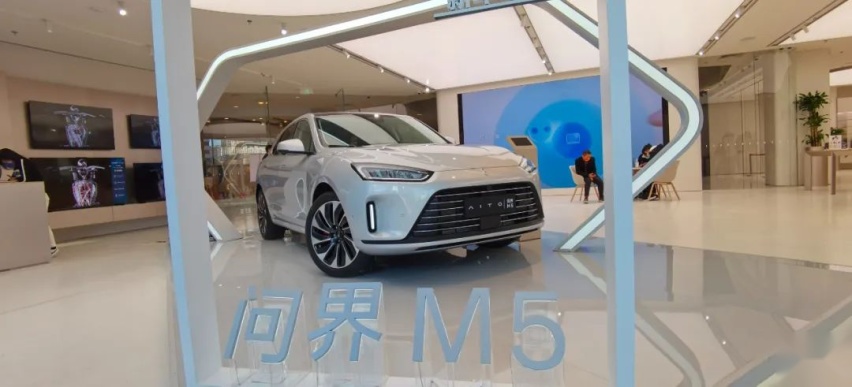 国产X5和赛那不加价，问界M5首超5000辆，热门新车行情一网打尽