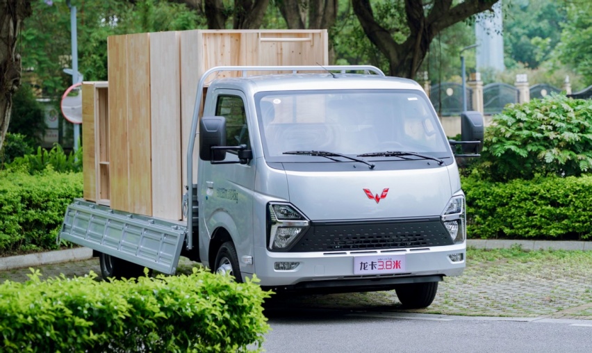 货运新爆款？起售价6.28万，微卡能当轻卡用，哪个司机不喜欢？