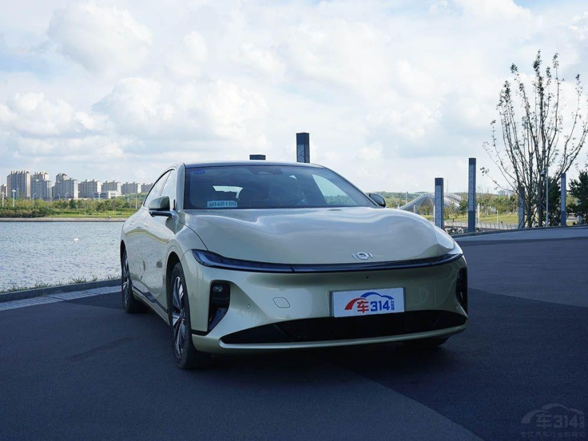 盘点2023年最受关注的3大高颜值车型，好看、动力强！