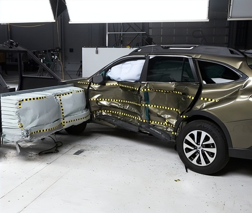 斯巴鲁5款车型荣获IIHS 2023年度奖项