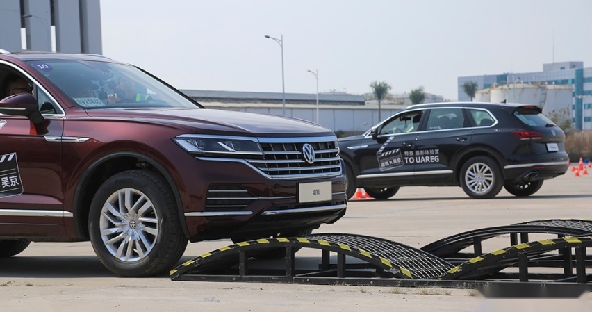 为什么是最具性价比豪华SUV？试驾全新大众途锐