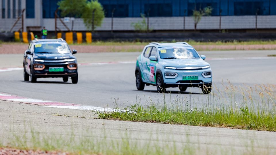 pҊC6f늴SUV֮Q{BOXжֵ