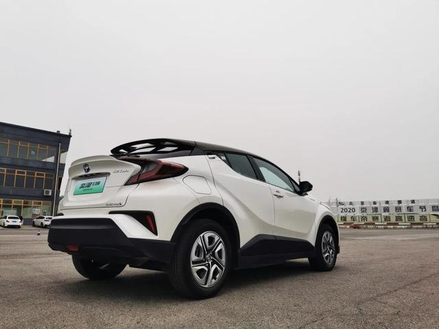 电驹哥金港赛道小试奕泽EV，这是一款什么样的电动车？